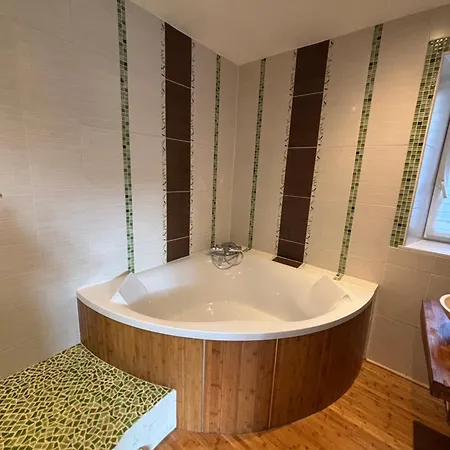 Le Cocon Du Bord De L'ill